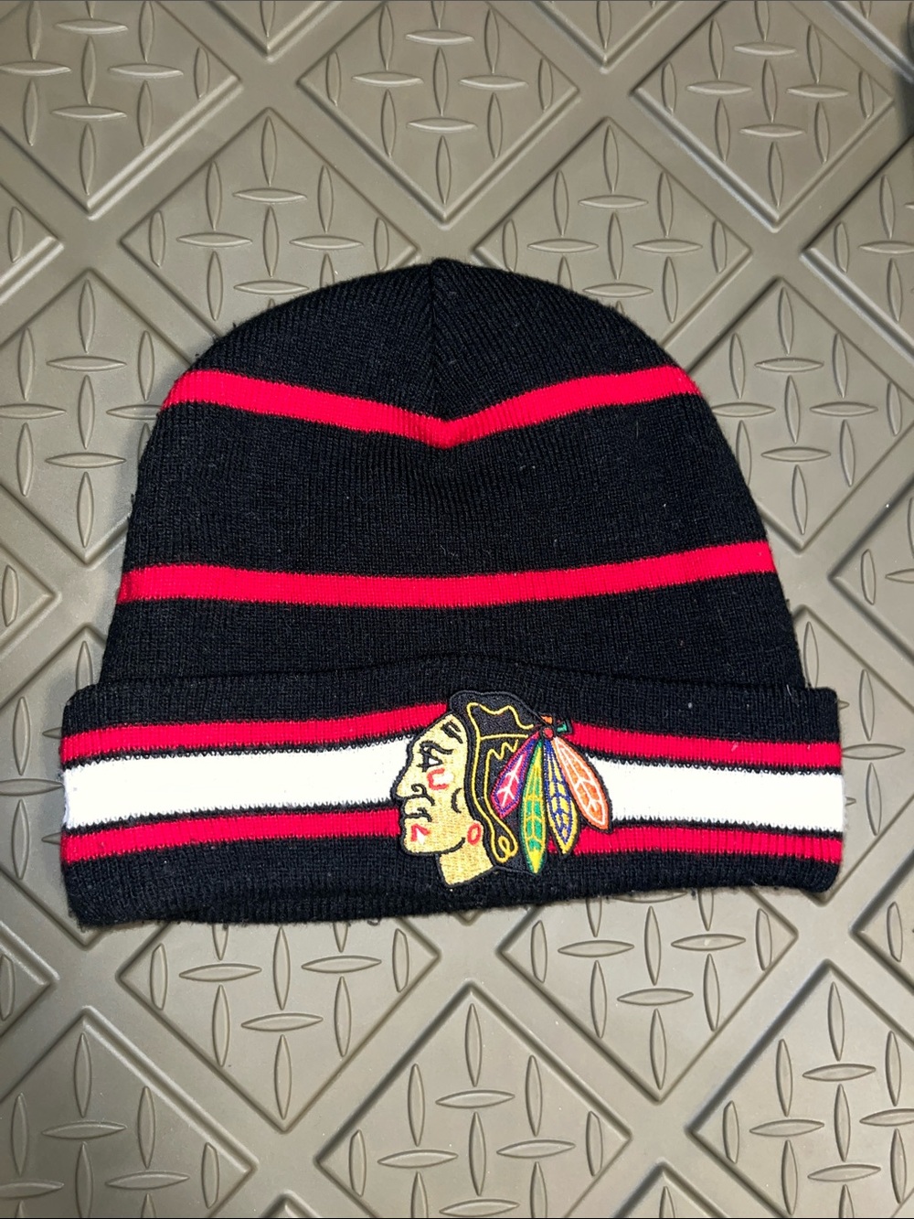 Black & Red Striped NHL Chicago Blackhawks Beanie with Team Logo